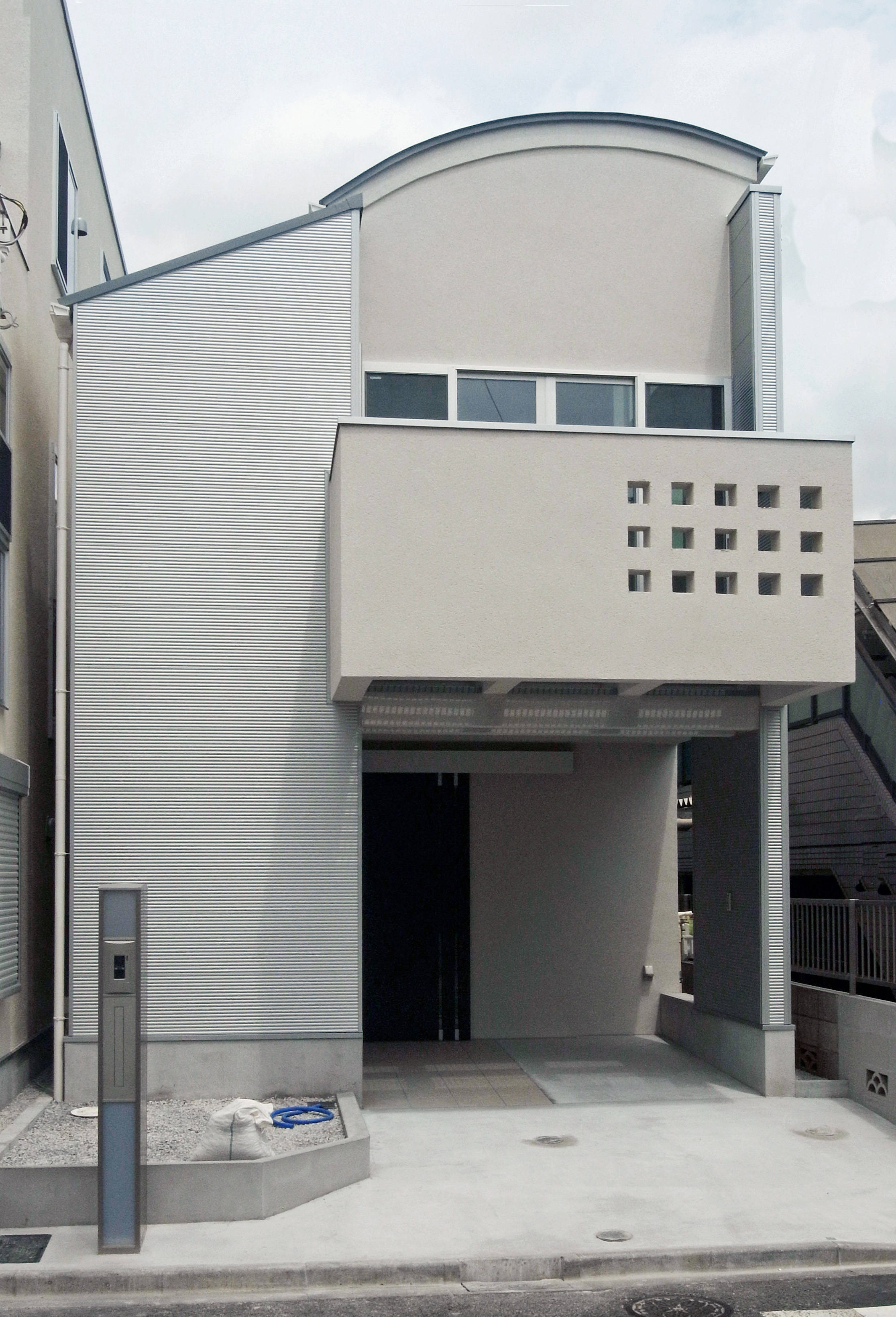 グレーチングバルコニーがあるローコスト住宅 建築設計事務所作品 Planavi プラナビ グレーチングバルコニーがあるローコスト住宅 建築設計事務所作品 Planavi プラナビ