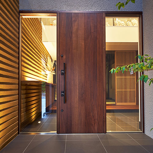 邸宅用 木製玄関ドア・木製玄関引戸（一邸ずつ無垢材で受注生産でお